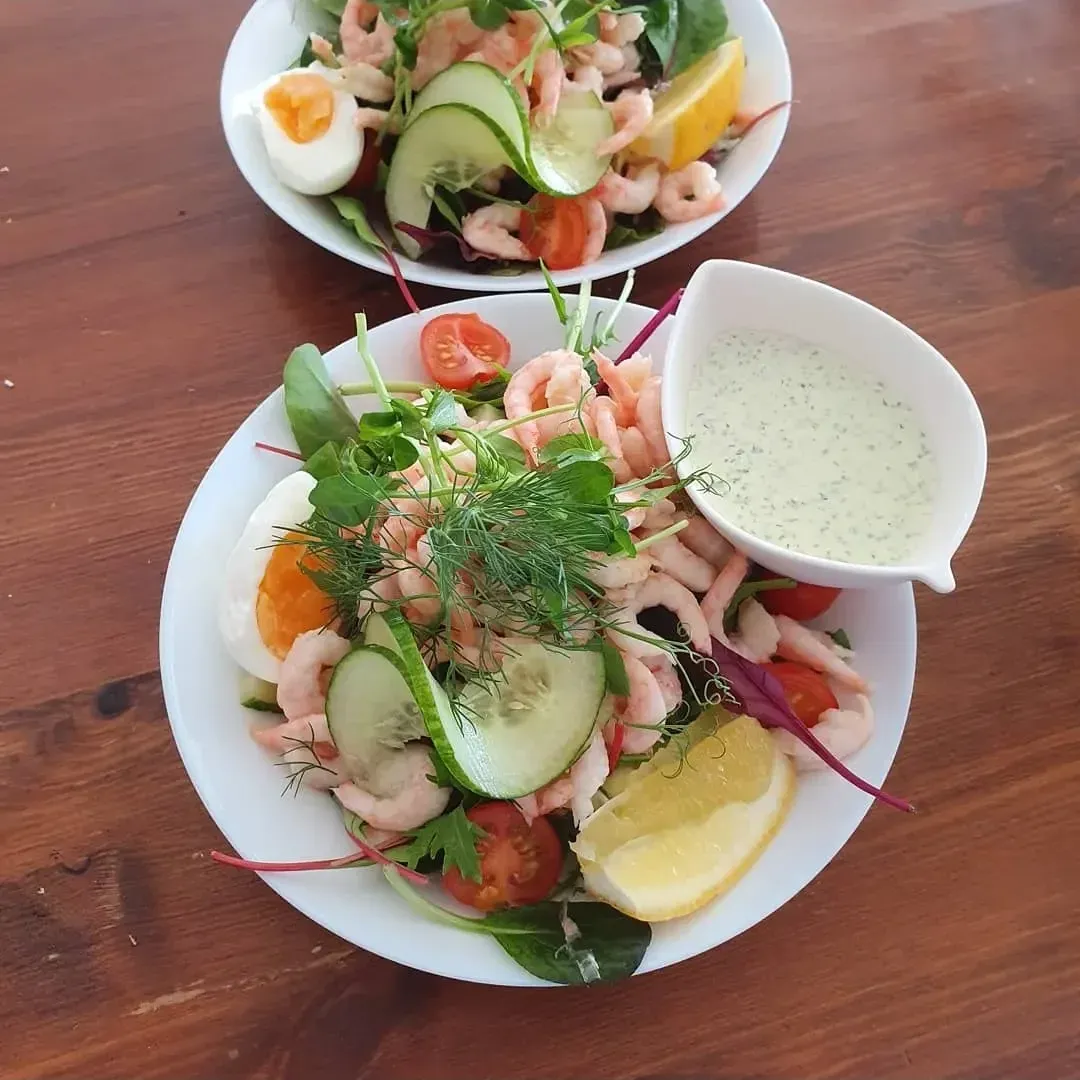 Stocketitts räksallad serverad på Café Stocke Titt